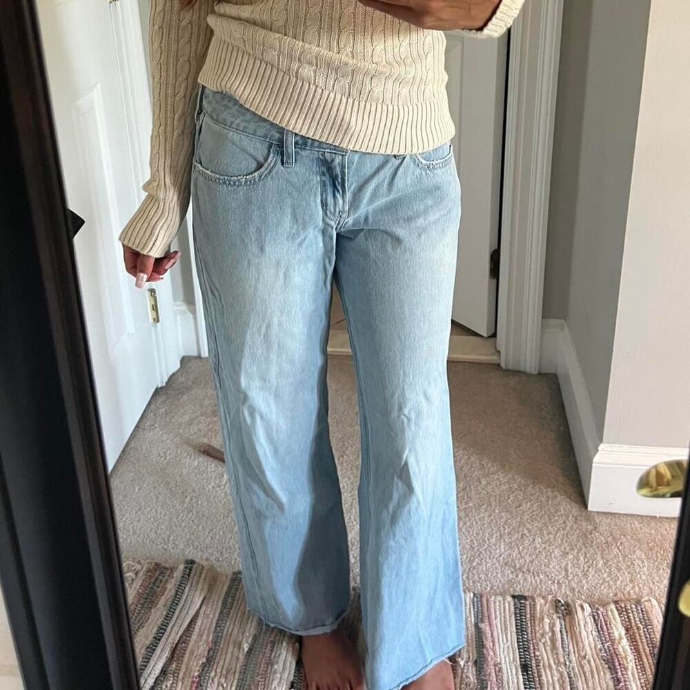 Hollister co Women's low rise light wash jeans